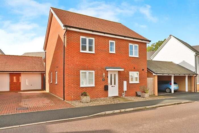 4 Bedroom Detached House For Sale In Goshawk Rise, Wymondham, NR18