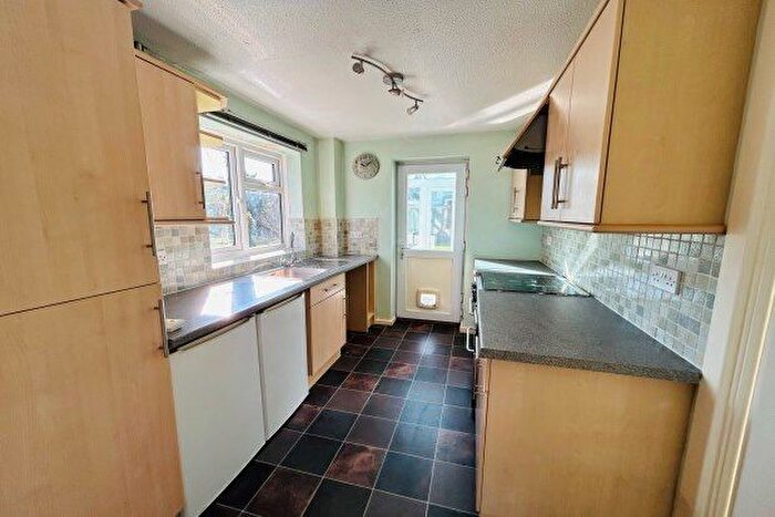 3 Bedroom Semi-Detached House To Rent In Goodwood Crescent, Gravesend, DA12