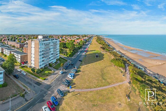 2 Bedroom Apartment For Sale In Kings House, The Esplanade, Frinton-On-Sea, CO13