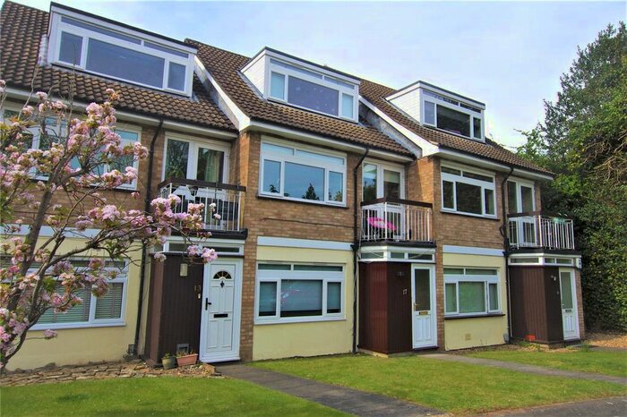 1 Bedroom Maisonette To Rent In St. Peters Close, Bushey Heath, Bushey, Hertfordshire, WD23