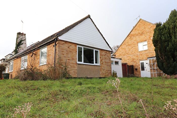 2 Bedroom Chalet To Rent In Oak Green, Billericay, CM11