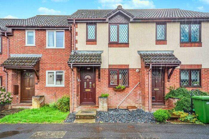 2 Bedroom House To Rent In St. Lawrence Close, Hedge End, Southampton, Hampshire, SO30