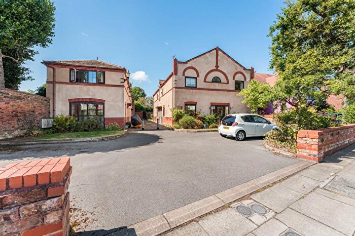 3 Bedroom Semi-Detached House For Sale In College Road North, Crosby, L23