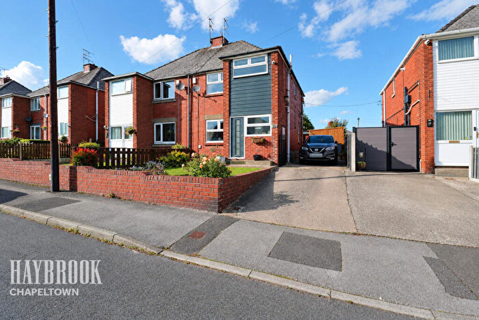 3 Bedroom Semi Detached House For Sale In Birch Avenue, Chapeltown, S35