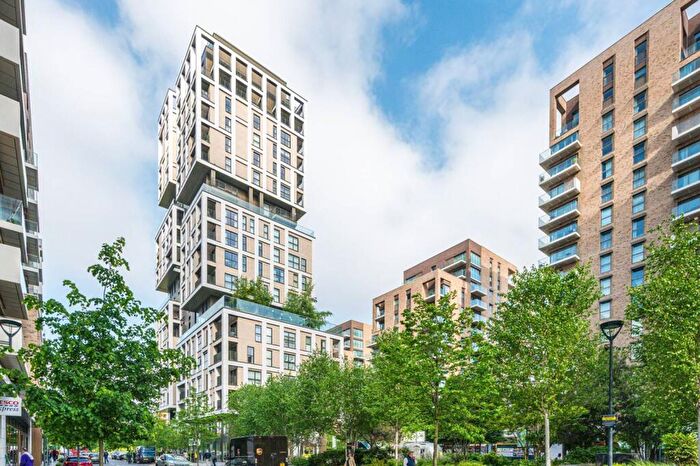 2 Bedroom Flat For Sale In Pegler Square, Kidbrooke, London, SE3