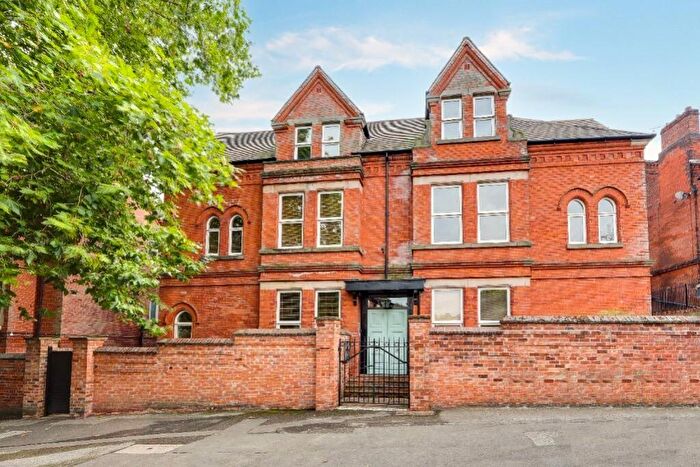 4 Bedroom Apartment To Rent In Apartment, Westcliffe Court, - Lenton Road, The Park, Nottingham, Nottinghamshire, NG7