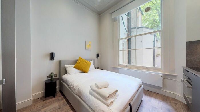 Studio To Rent In Clanricarde Gardens, London, W2
