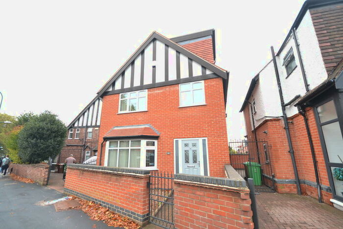 5 Bedroom Detached House To Rent In Lenton Boulevard, Nottingham, NG7
