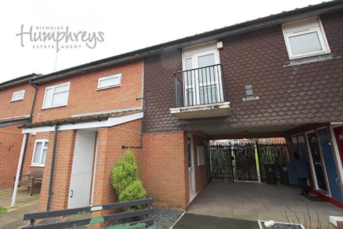 1 Bedroom Flat To Rent In Old Chapel Walk, Oldbury, B68