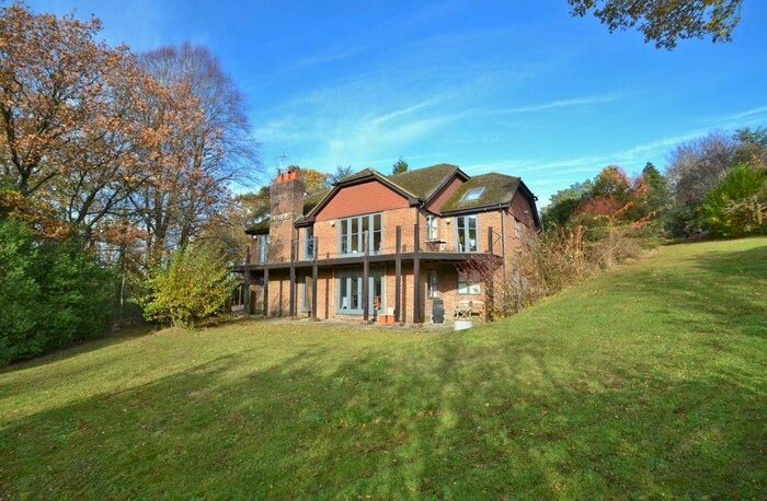 1 Bedroom Flat To Rent In Chantry Lane, Storrington, Pulborough RH20