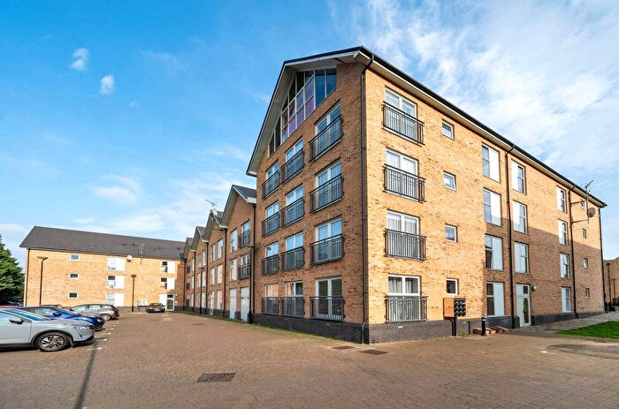 2 Bedroom Flat To Rent In Esparto Way, South Darenth, Dartford, Kent, DA4