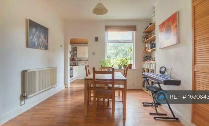 2 Bedroom Terraced House To Rent In Ratcliffe Road, Loughborough, LE11