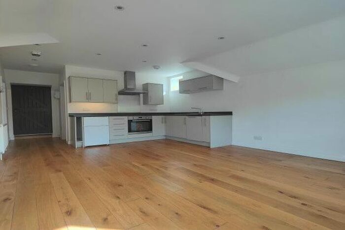 1 Bedroom Detached House To Rent In Dundle Road, Tonbridge, TN12