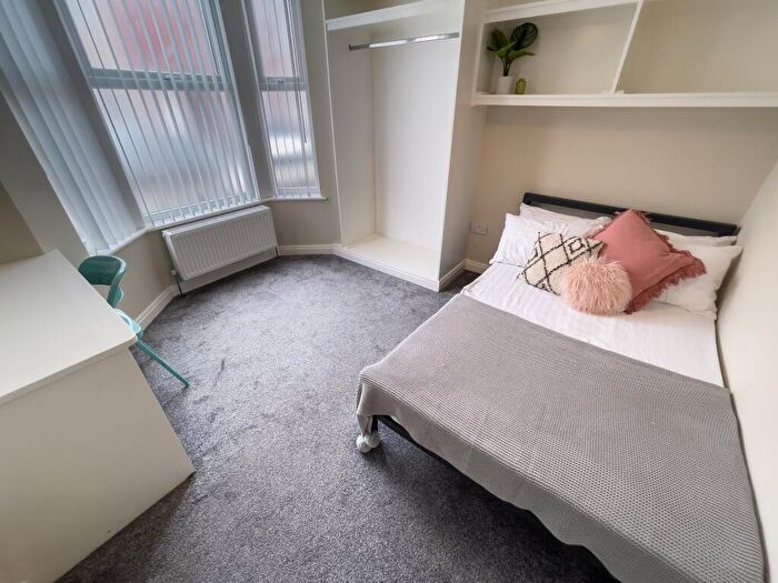 3 Bedroom House To Rent In Leopold Road, L7