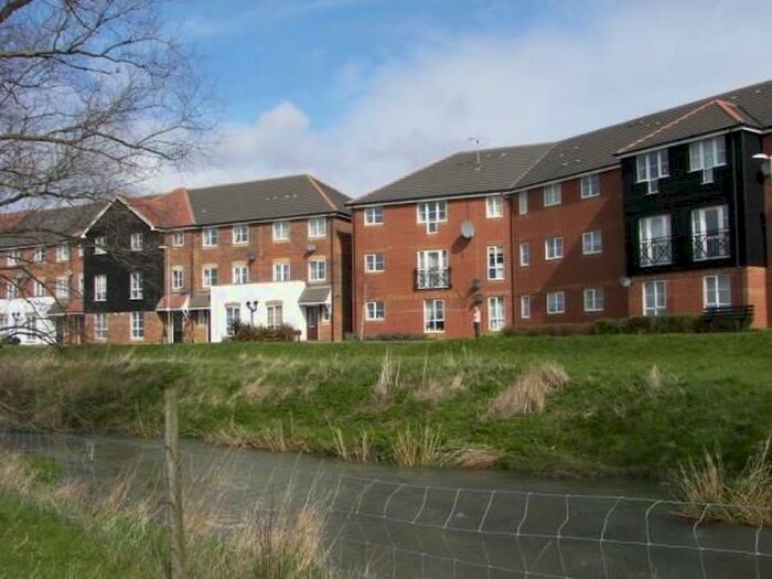 2 Bedroom Flat To Rent In Richard Hillary Close, Willesborough, Ashford, TN24