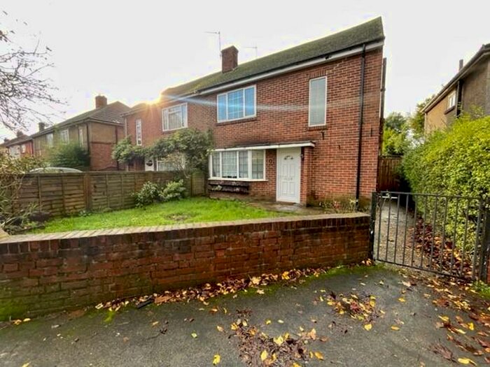 3 Bedroom House To Rent In Muscliff, BH9