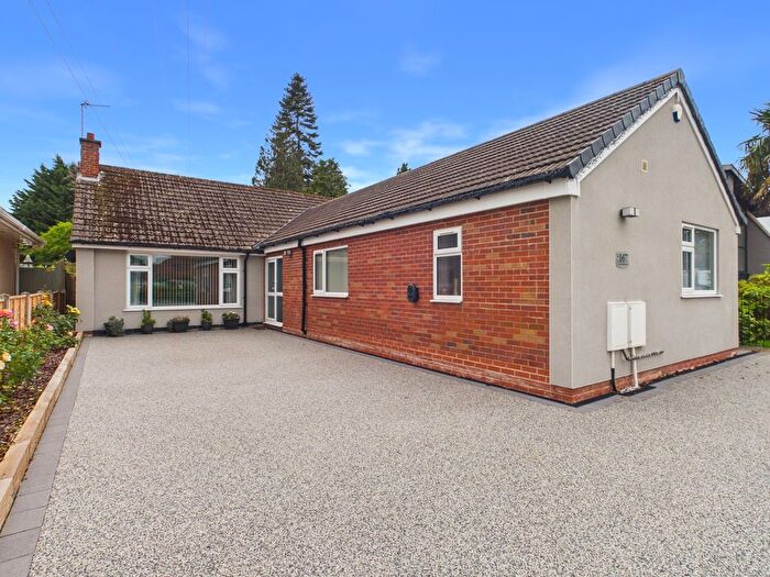 4 Bedroom Detached Bungalow For Sale In Lutterworth Road, Nuneaton, CV11