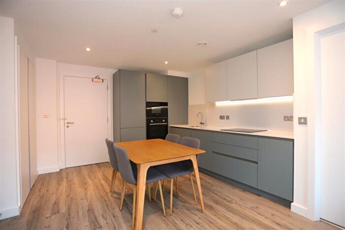 2 Bedroom Apartment To Rent In Middlewood Locks, Salford, M5
