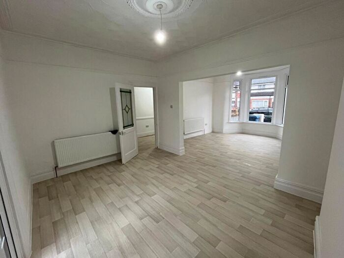 4 Bedroom House To Rent In Russian Drive, L13