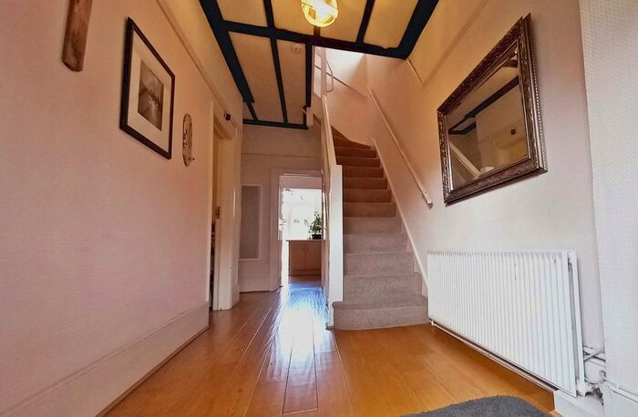 3 Bedroom Semi-Detached House To Rent In Belmont Avenue, Palmers Green, London, N13