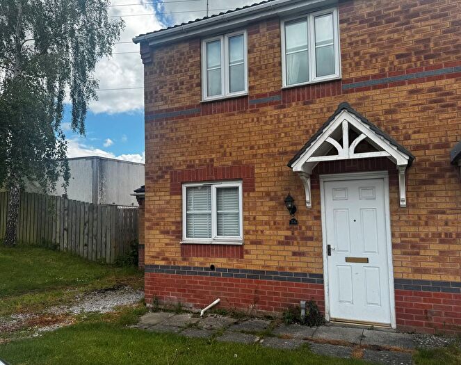 3 Bedroom Property To Rent In Curbar Close, Chesterfield, S42