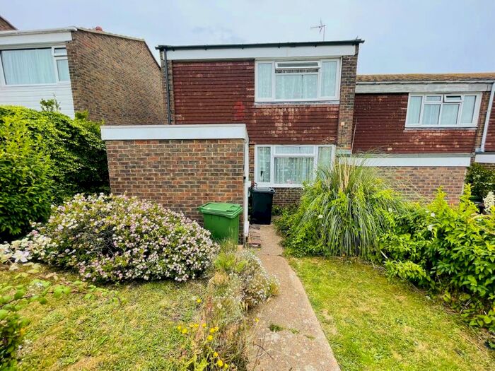 2 Bedroom Terraced House To Rent In Faversham Road, BN23