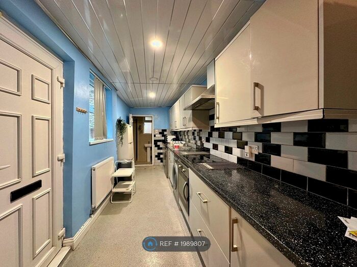 4 Bedroom Terraced House To Rent In Roebuck Road, Sheffield, S6