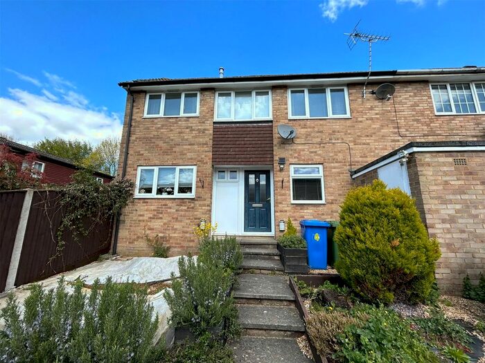 4 Bedroom End Of Terrace House To Rent In Arncliffe, Bracknell, Berkshire, RG12