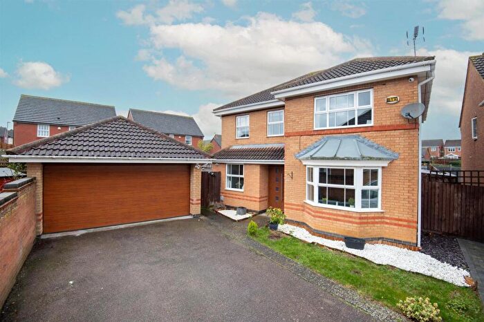 4 Bedroom Detached House For Sale In Bourton Way, Wellingborough, NN8