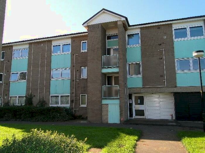 1 Bedroom Flat To Rent In Edgecombe, Arbury, Cambridge, CB4