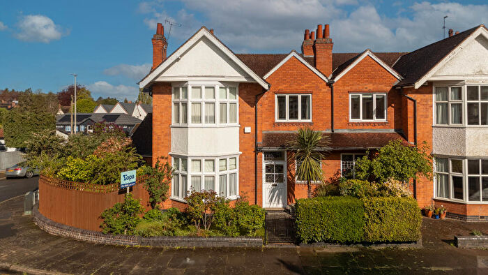 4 Bedroom Semi Detached House For Sale In Holmfield Road, Leicester, LE2