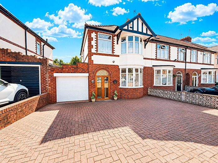3 Bedroom End Of Terrace House For Sale In Quarry Road, Dudley Wood, Netherton, Dudley, DY2