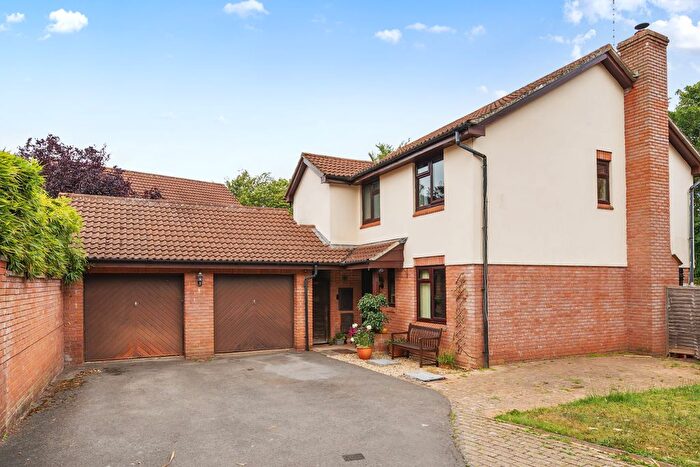 4 Bedroom Detached House For Sale In Killams Crescent, Taunton, TA1