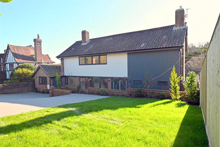 4 Bedroom Detached House For Sale In Upper Carlisle Road, Meads, Eastbourne, BN20