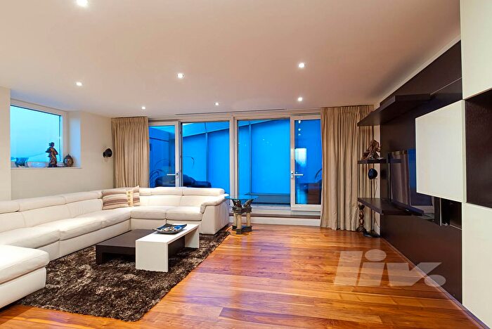 3 Bedroom Flat To Rent In Visage Apartments, Winchester Road, Swiss Cottage, NW3