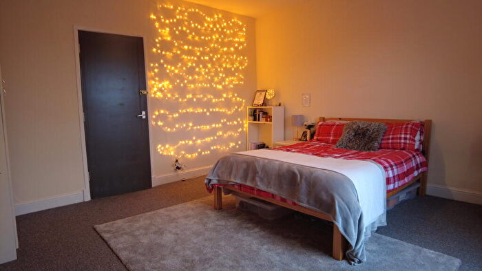 1 Bedroom Flat To Rent In Spare Room - A Monks Road - Bills Inlcusive, LN5