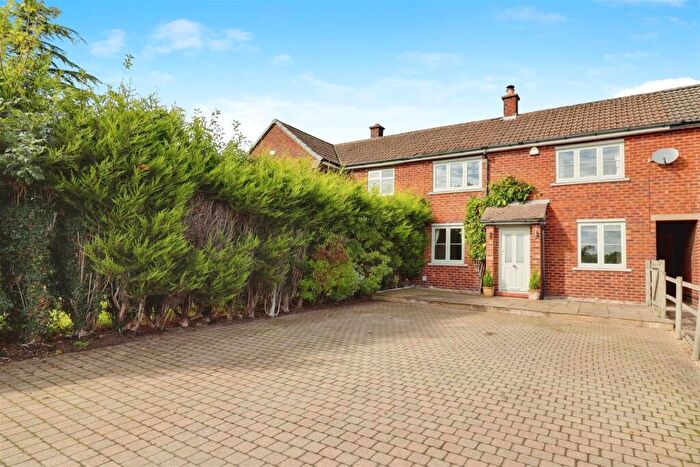 2 Bedroom Cottage For Sale In Wisteria Cottage, Congleton Road, Smallwood, Sandbach, CW11