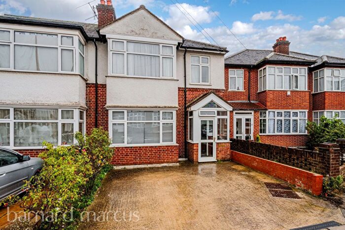 3 Bedroom End Terrace House For Sale In Rosedene Avenue, Morden, SM4