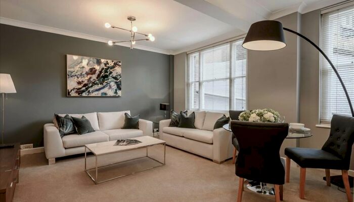 1 Bedroom Flat To Rent In Hill Street, London, W1J