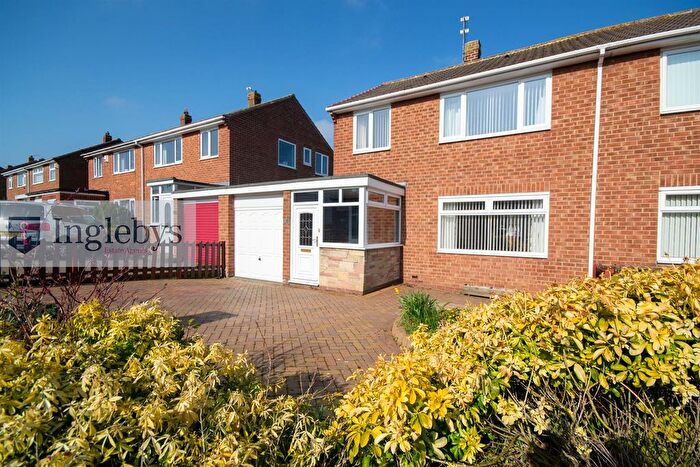3 Bedroom Semi-Detached House For Sale In Wilton Bank, Saltburn-By-The-Sea, TS12