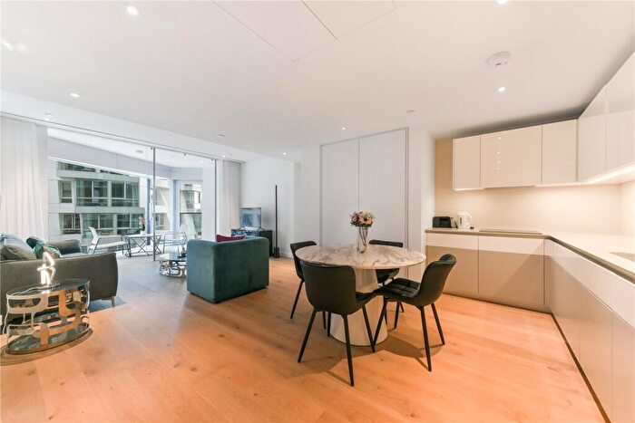 2 Bedroom Apartment To Rent In Electric Boulevard, London, SW11