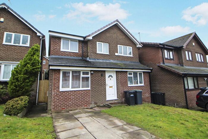 5 Bedroom Detached House For Sale In The Croft, Hadfield, Glossop, Derbyshire, SK13