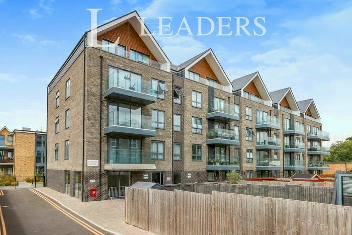 2 Bedroom Apartment To Rent In Harrier House, Antionette Close, Kingston, KT1