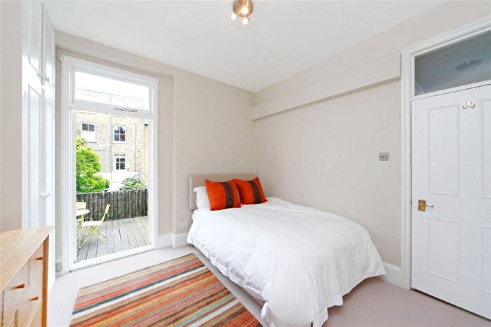 1 Bedroom Flat For Sale In Perrymead Street, London, SW6