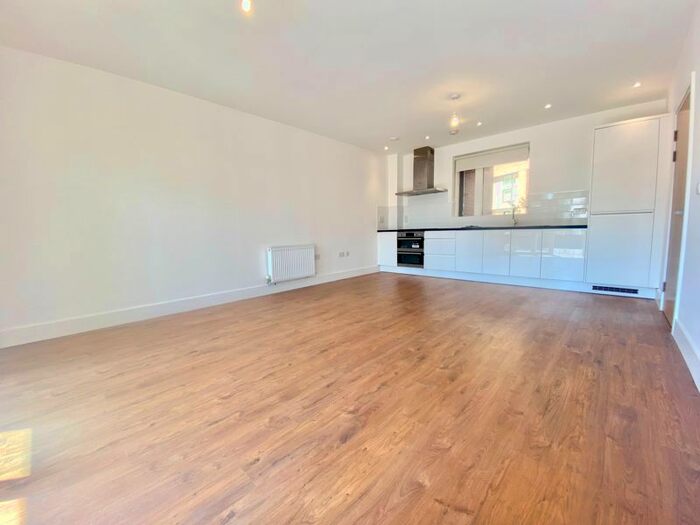 1 Bedroom Flat To Rent In Umber House, Colindale Gardens, NW9