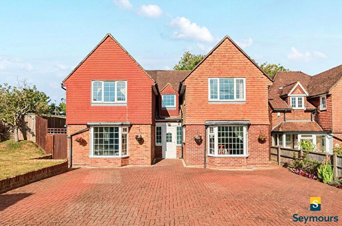 5 Bedroom Detached House For Sale In Queen Eleanors Road, Guildford, Surrey, GU2