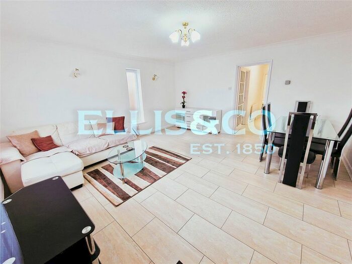 2 Bedroom Flat To Rent In Mcmillar Lodge, Manor Road, Harrow, HA1