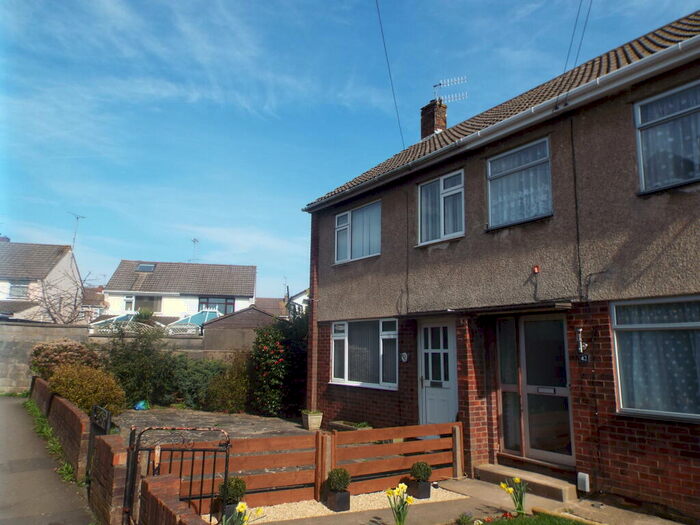 3 Bedroom End Of Terrace House To Rent In Prospect Crescent, Kingswood, Bristol, BS15
