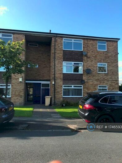 2 Bedroom Flat To Rent In Carslake Avenue, Bolton, BL1
