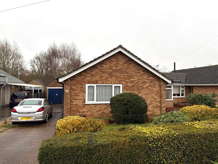 2 Bedroom Detached Bungalow For Sale In Magnolia Close, Branston, LN4